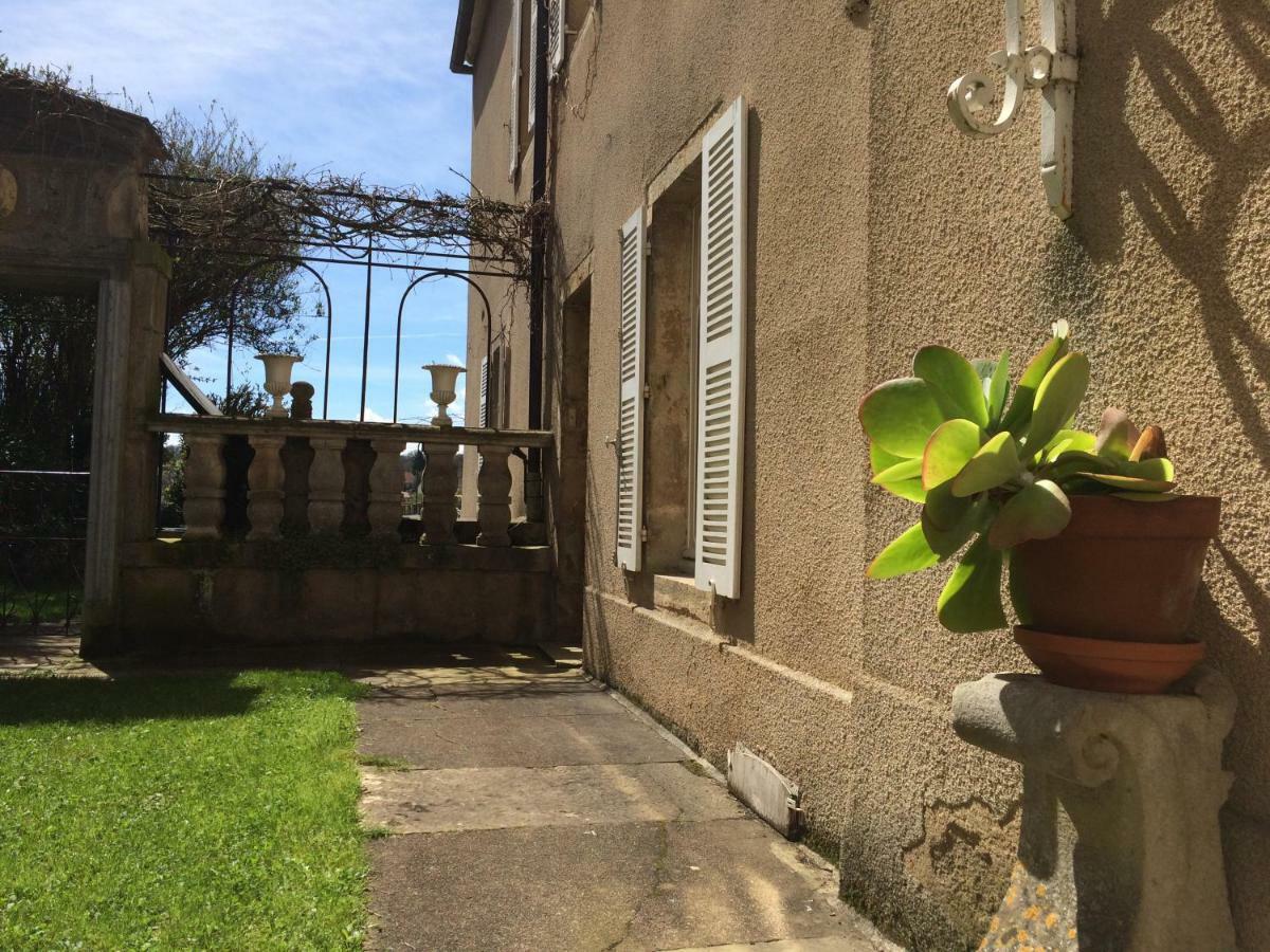 La Maison Févret Semur-en-Auxois Exterior foto